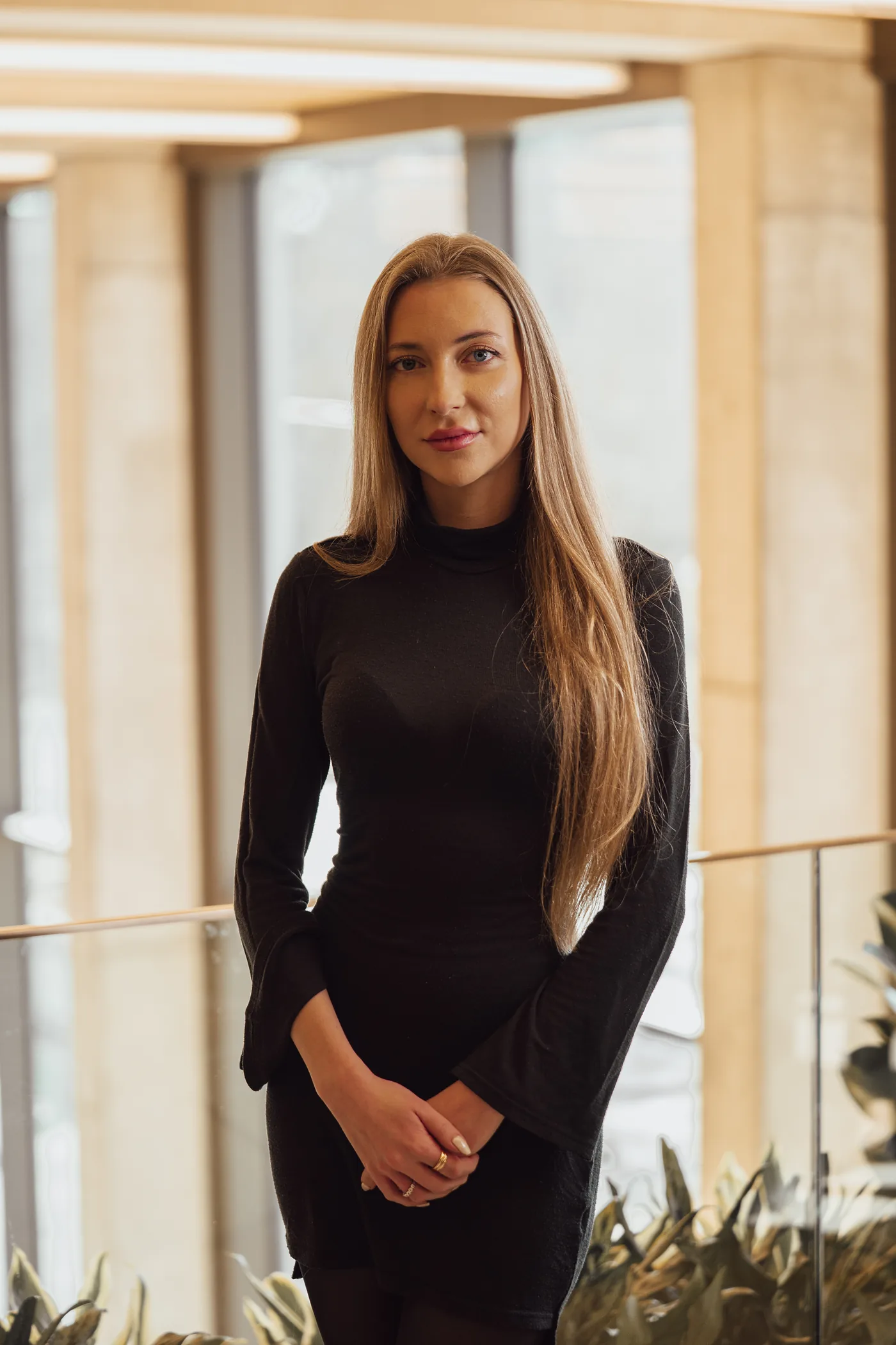 Teammitglied von SalesDrive im Büro in Wien